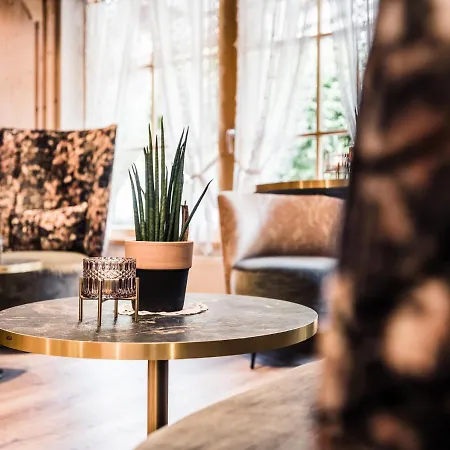 Andre Arnold - Boutique 3*