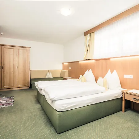 Andre Arnold - Boutique Pensjonat Sölden