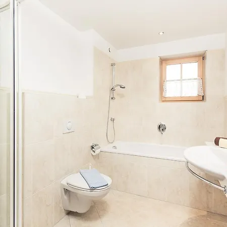 Andre Arnold - Boutique Guest house Solden
